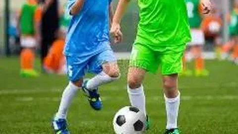 Baby近期照片显疲惫，黑眼圈明显，精修前后差异较大